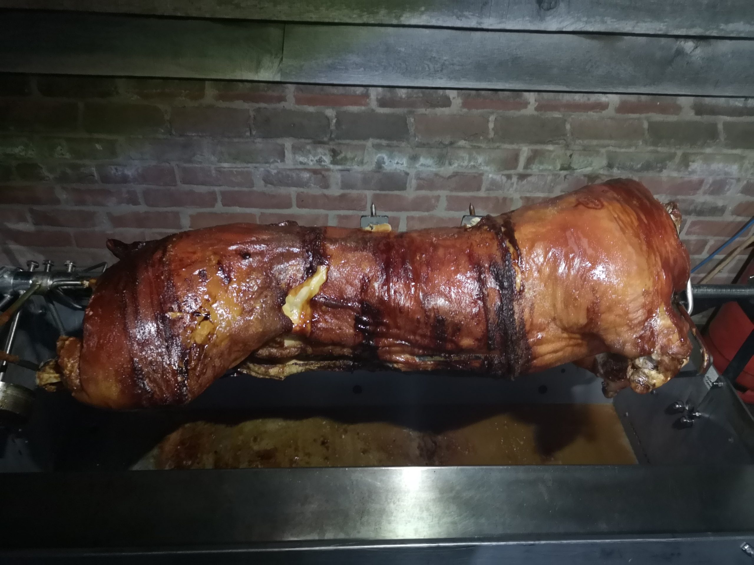 Hog roast cooking
